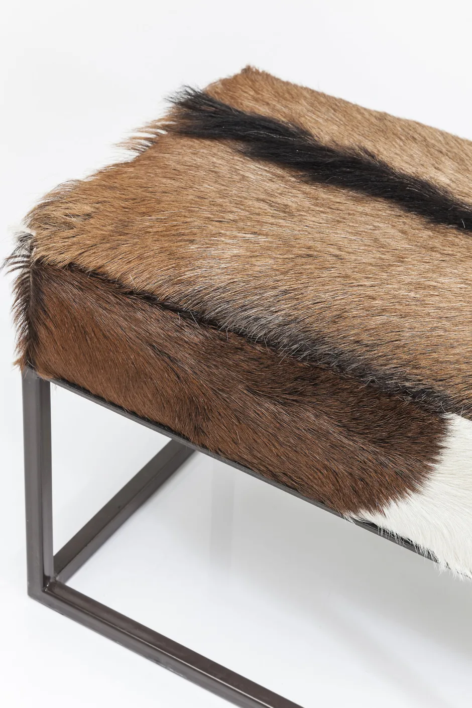 KARE Bank Country Life