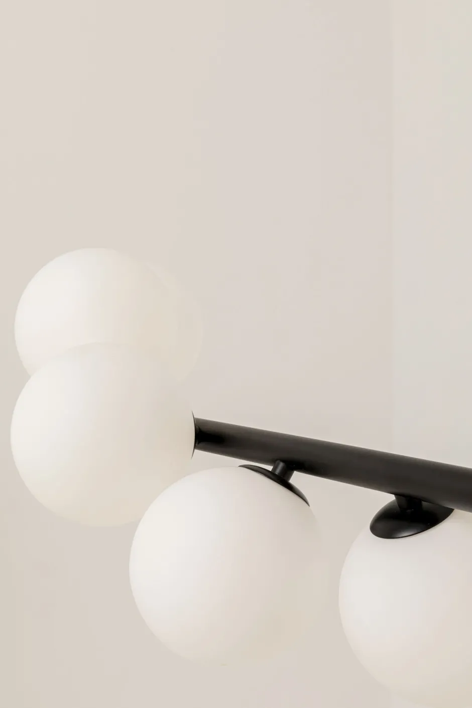 KARE Hängeleuchte Scala Balls Milky Schwarz 150cm